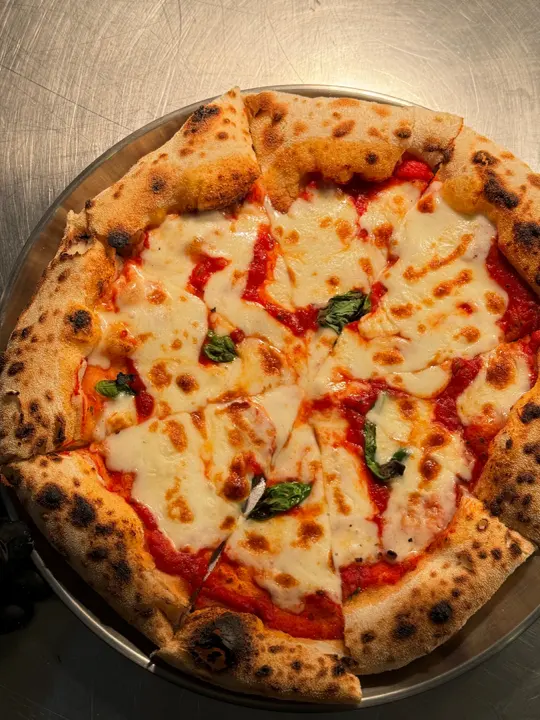 Margherita pizza